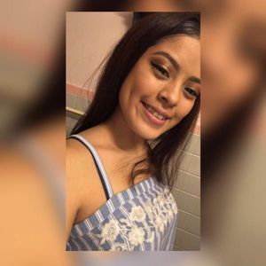 Meet your Posher, Gaby